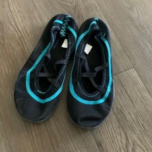 Water shoes